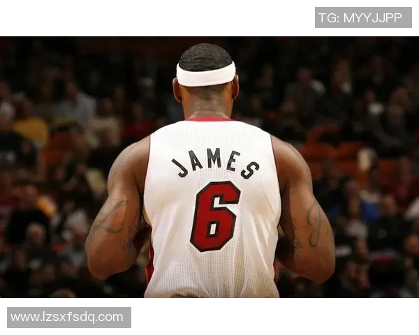 篮球与足球明星的精彩瞬间壁纸分享让你感受运动魅力与激情